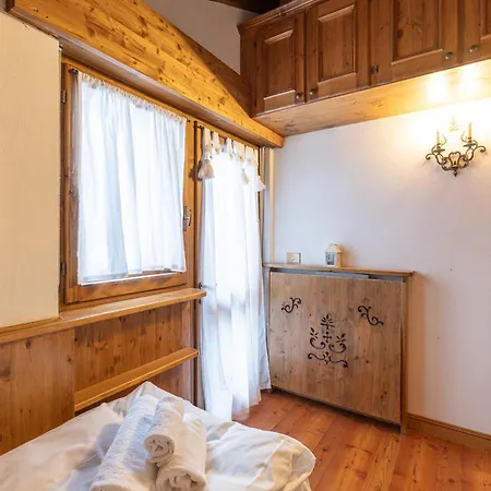 Casa Puntanera 2, Charming In Cortina D Ampezzo Apartment